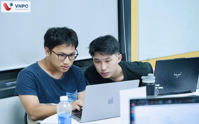 KING88 là nhà cái giải trí đỉnh cao Canada ngành khoa học dữ liệu